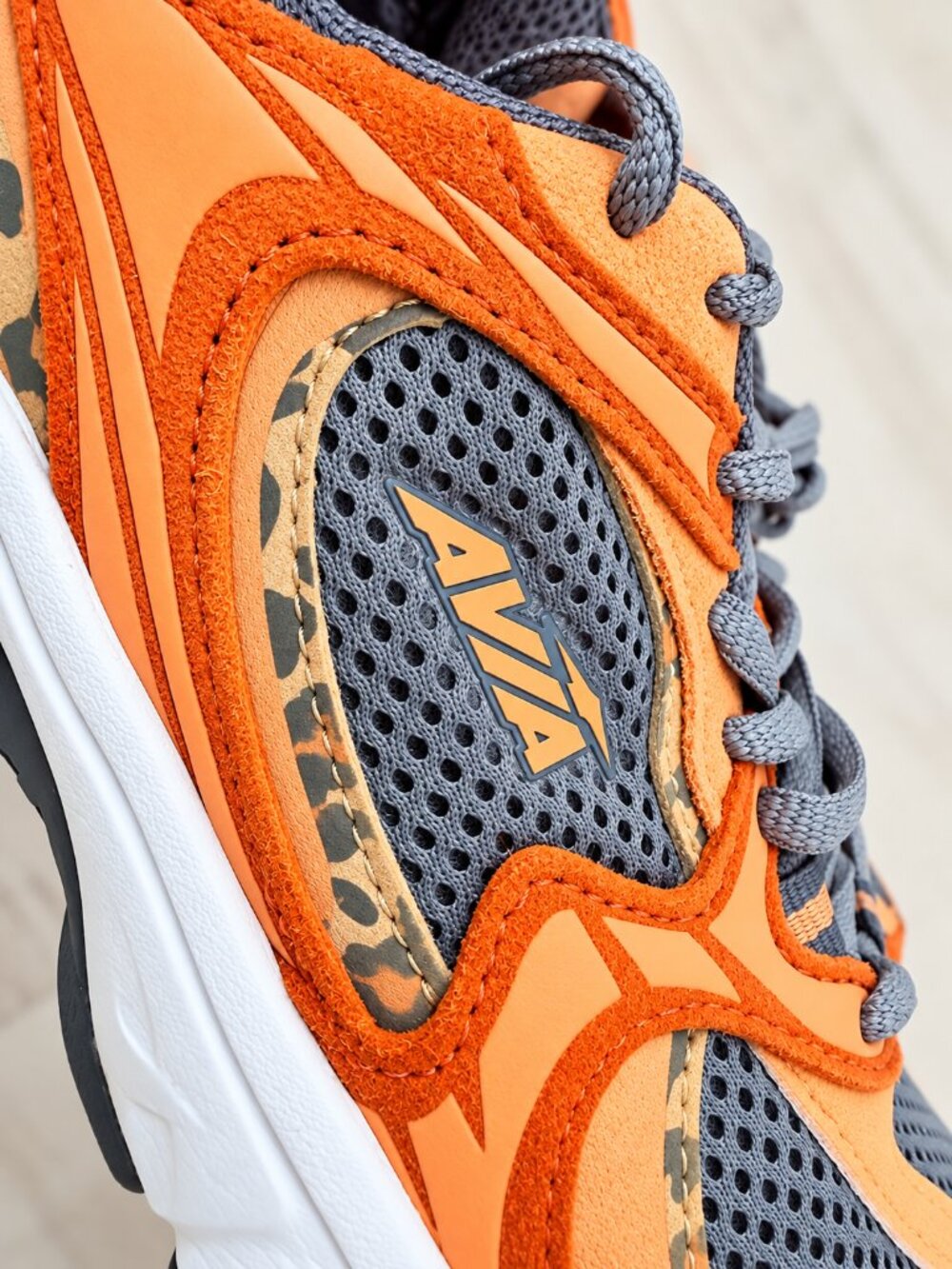 AVIA 5000 Women’s Sneakers: Orange & Gray Athletic Shoes